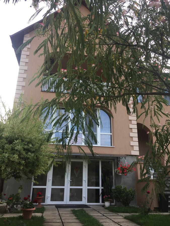 Apartamento Private House Beregovo Exterior foto